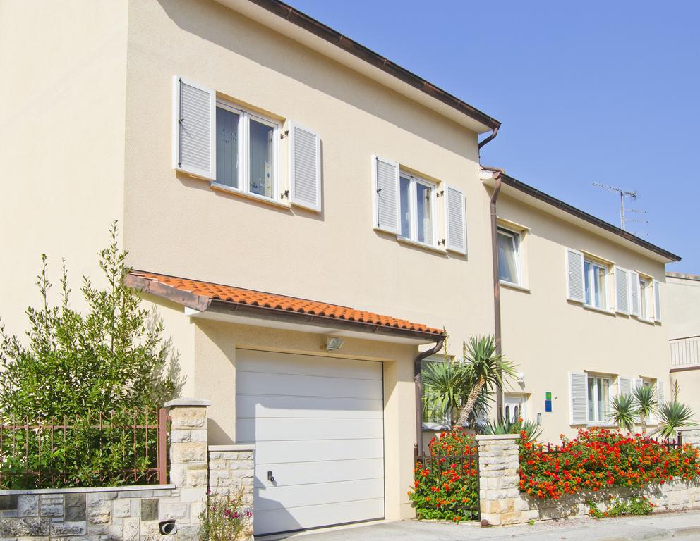 Apartments Nicole Pula Exterior foto